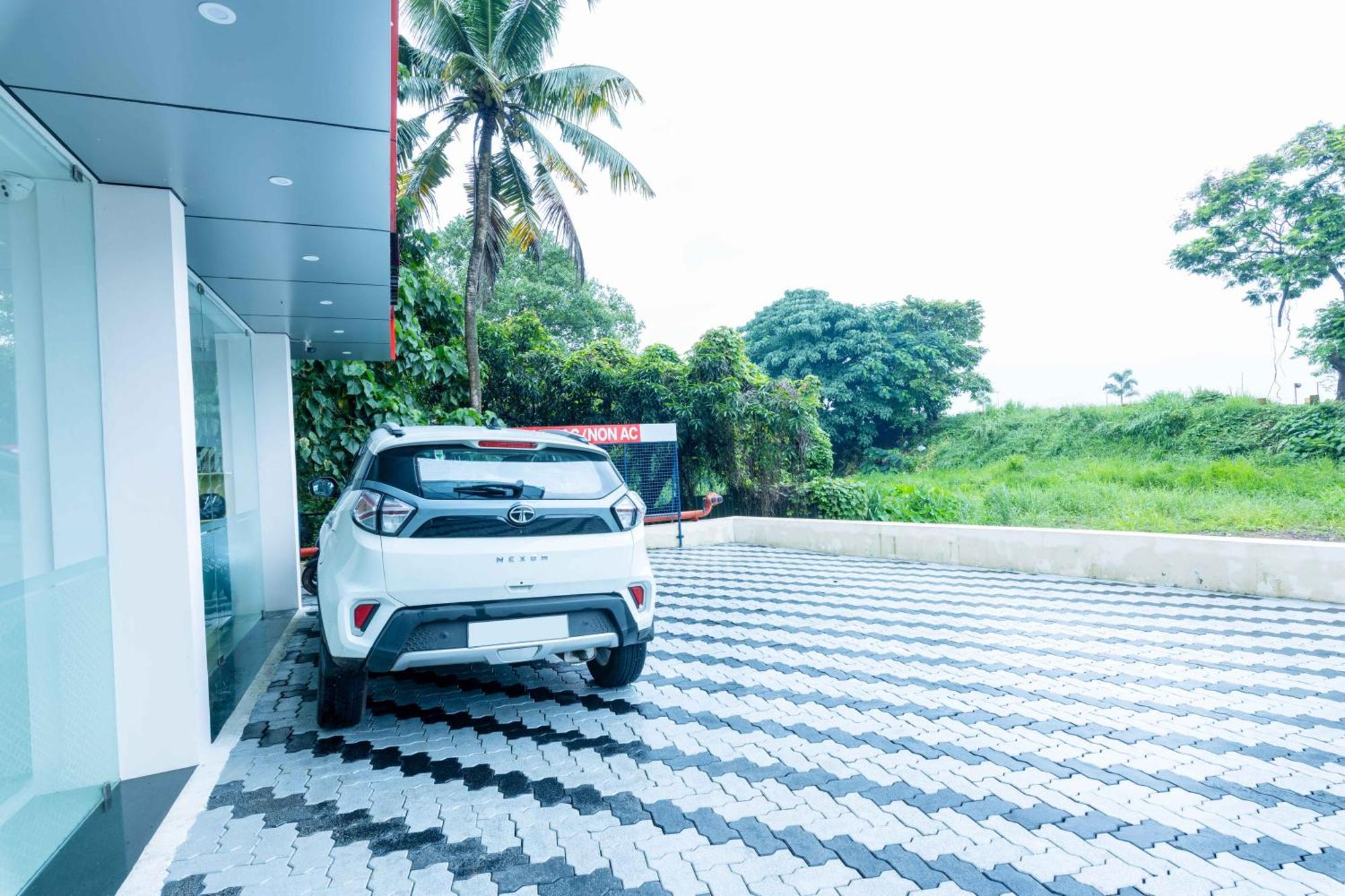 Treebo Airsuite Airport Hotel Kochi Extérieur photo