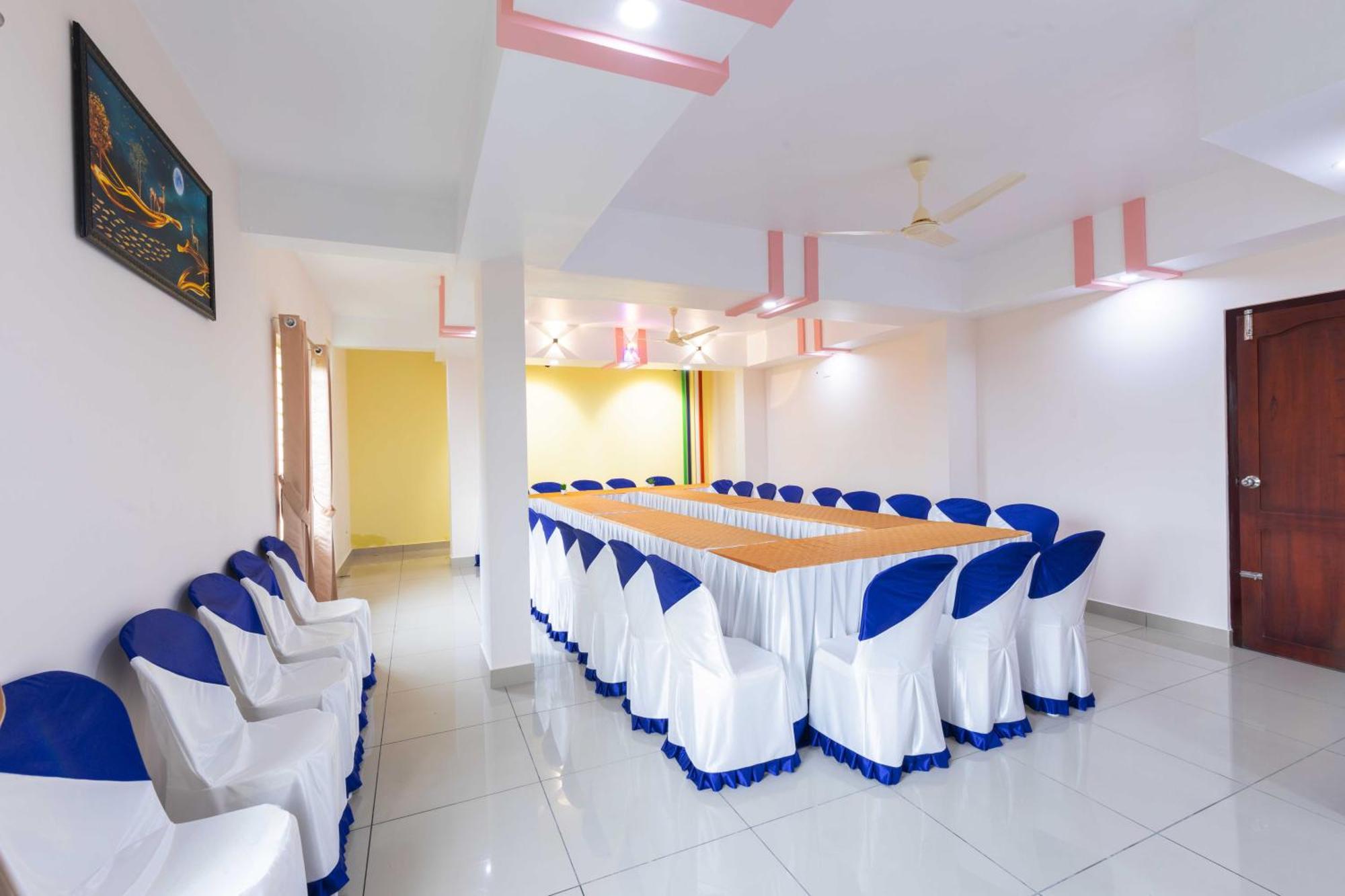 Treebo Airsuite Airport Hotel Kochi Extérieur photo