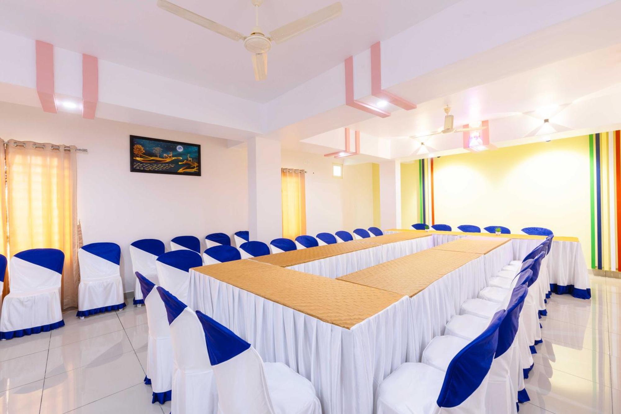 Treebo Airsuite Airport Hotel Kochi Extérieur photo